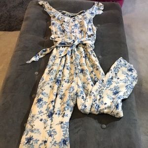 NWT American Eagle jumper